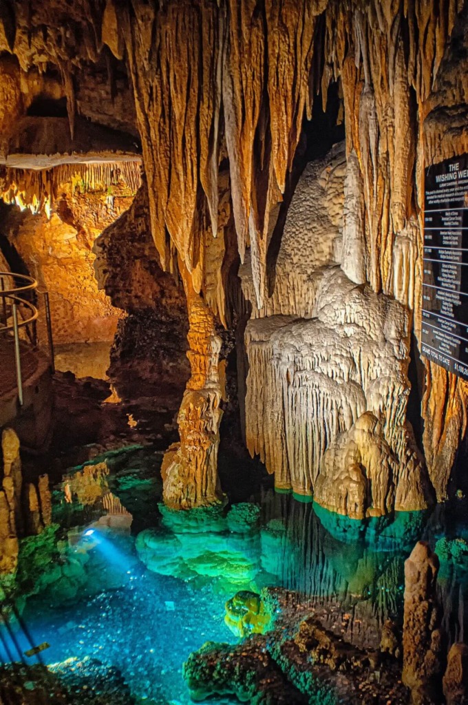 luray-caverns-wishing-well