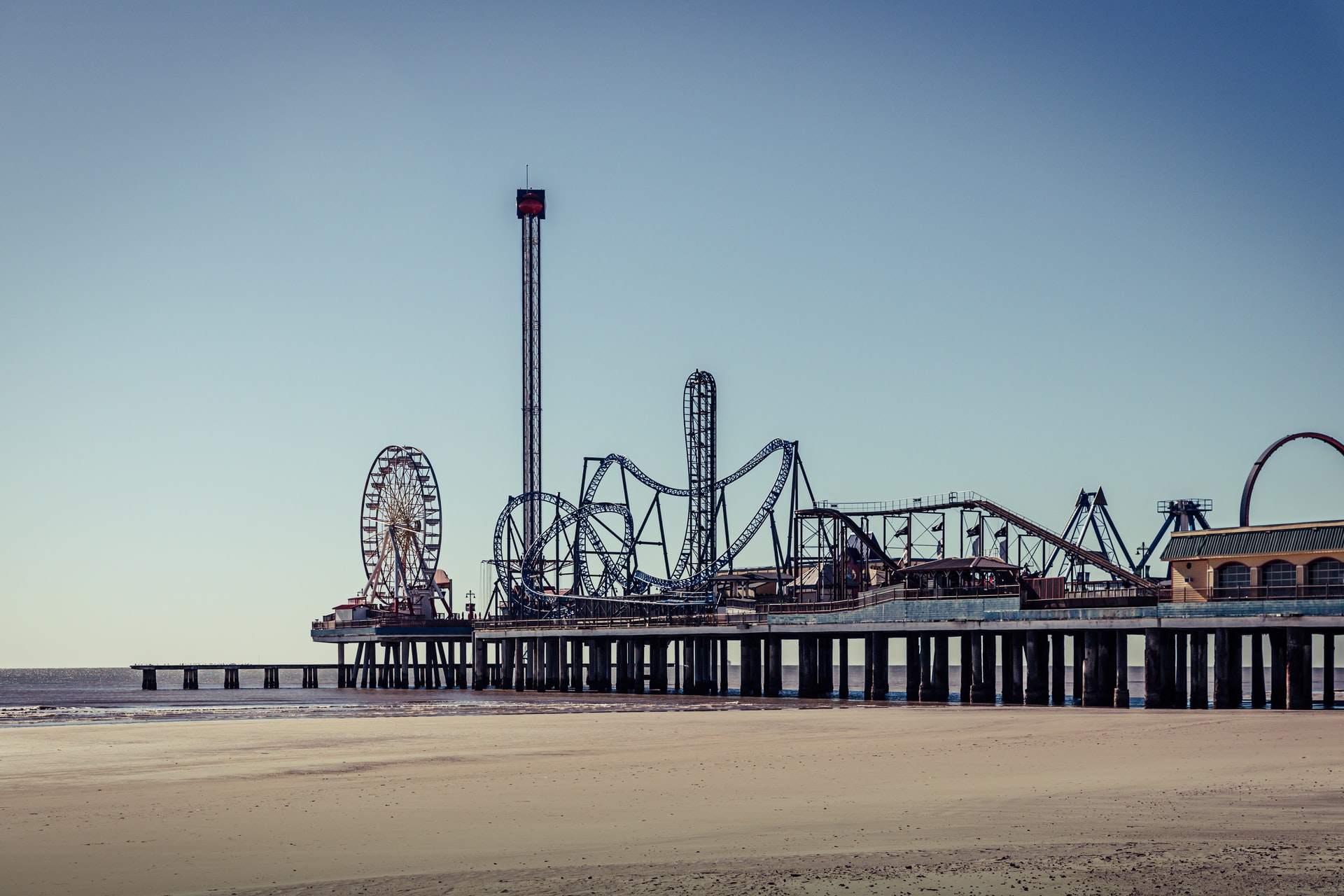 visit galvestone island park in houston