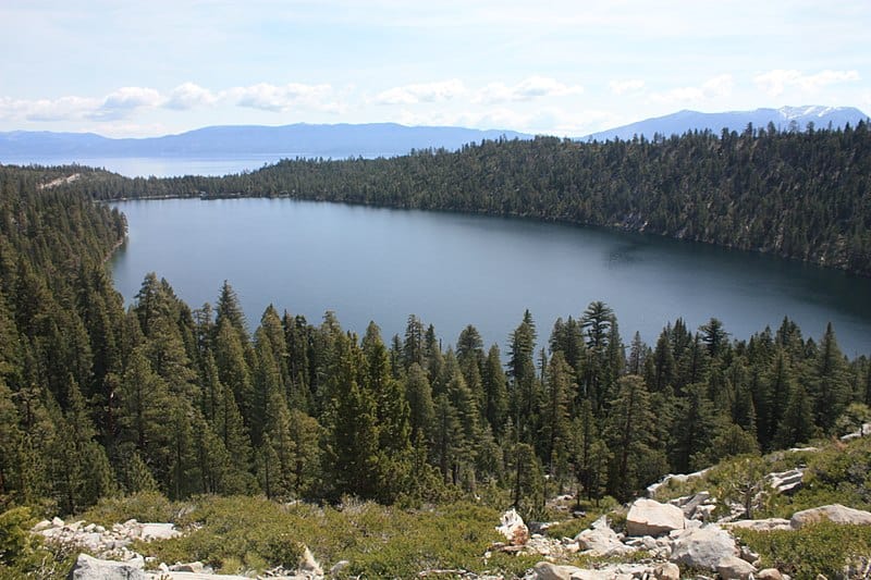 File:Cascade Lake.jpg