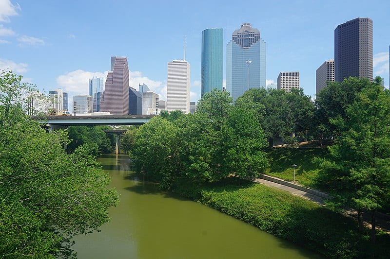 File:Houston May 2022 13 (Buffalo Bayou Park and skyline).jpg