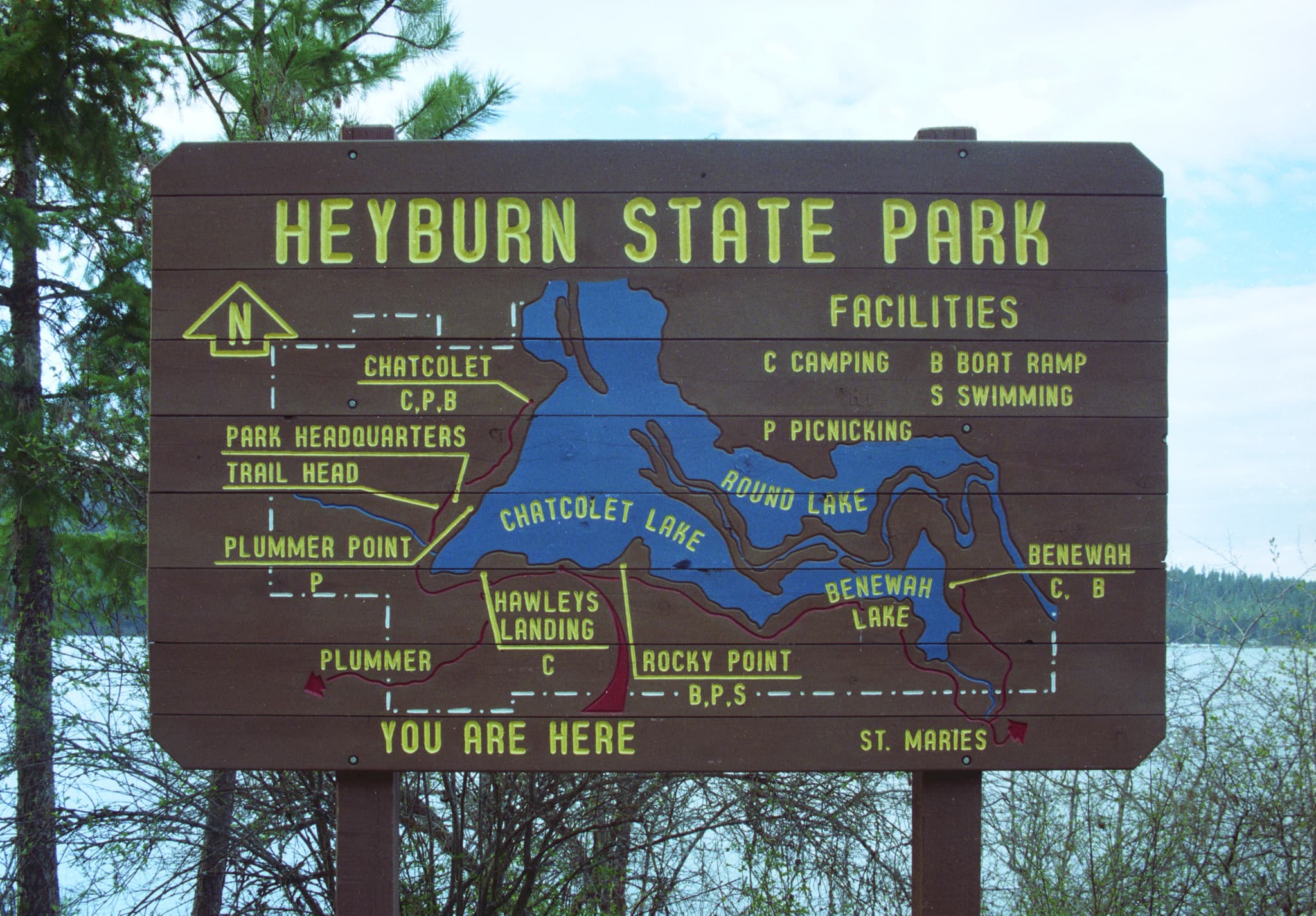 File:Heyburn sign.jpg - Wikimedia Commons