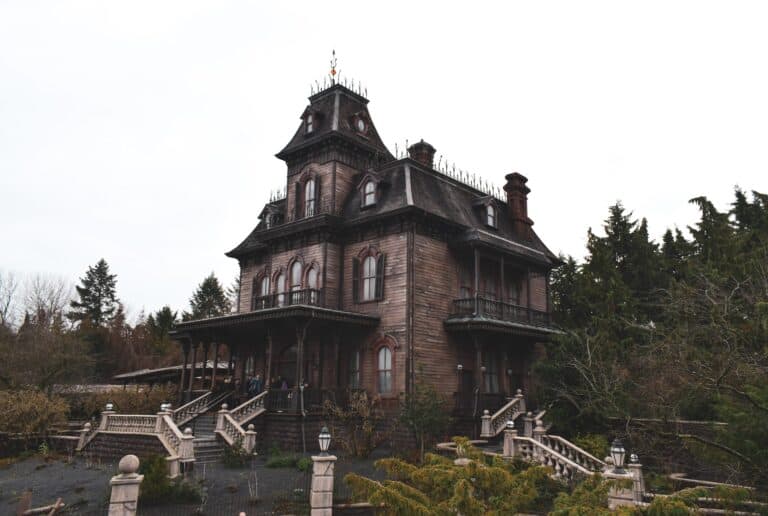 Discover The Most Haunted Houses In The USA: Prepare To Be Spooked!