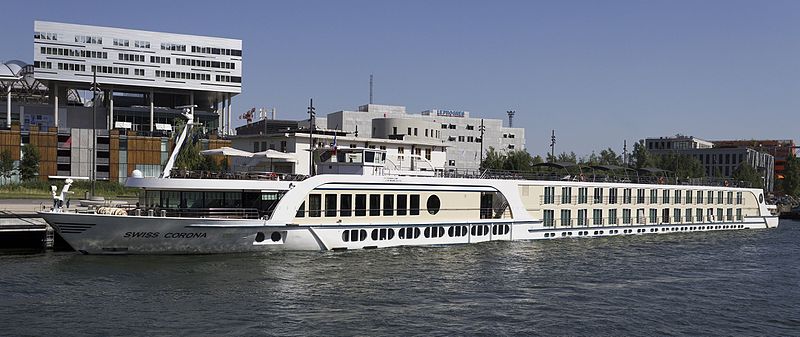 File:Lyon - Swiss Corona boat.jpg